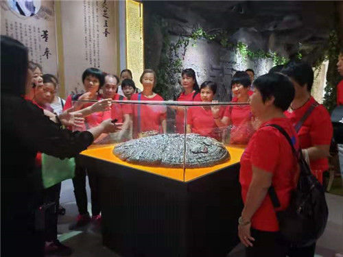 中國(guó)靈芝十大品牌|仙客來(lái)靈芝|仙客來(lái)靈芝破壁孢子粉|仙客來(lái)孢子油|仙客來(lái)靈芝飲片|仙客來(lái)破壁孢子粉|仙客來(lái)靈芝中藥飲片|馳名商標(biāo)|clgj56.com.cn|