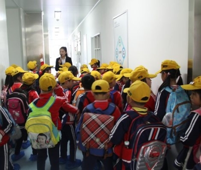 800余名師生、家長在仙客來開展社會實(shí)踐活動