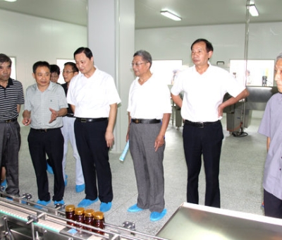 江西省老科協(xié)領(lǐng)導(dǎo)、老專家蒞臨仙客來公司考察老科協(xié)科技（培訓(xùn)）示范基地工作