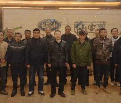 質(zhì)量在手中  安全在心中|新年伊始  享受?chē)?guó)務(wù)院特殊津貼專(zhuān)家、潘新華董事長(zhǎng)情暖工地建設(shè)者