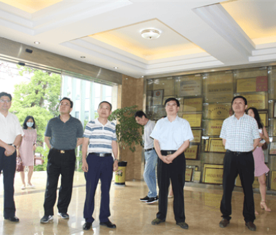 省發(fā)改委、省司法廳到仙客來公司調(diào)研“優(yōu)化營商環(huán)境”