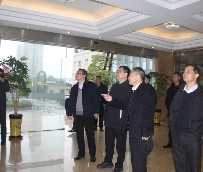 江西省委統(tǒng)戰(zhàn)部副部長(zhǎng)、省民宗局局長(zhǎng)曹國(guó)慶蒞臨仙客來(lái)公司調(diào)研民族團(tuán)結(jié)進(jìn)步創(chuàng)建示范工作