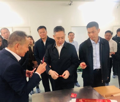 省政協(xié)副主席、黨組副書記、省級(jí)林長陳俊卿蒞臨仙客來公司調(diào)研